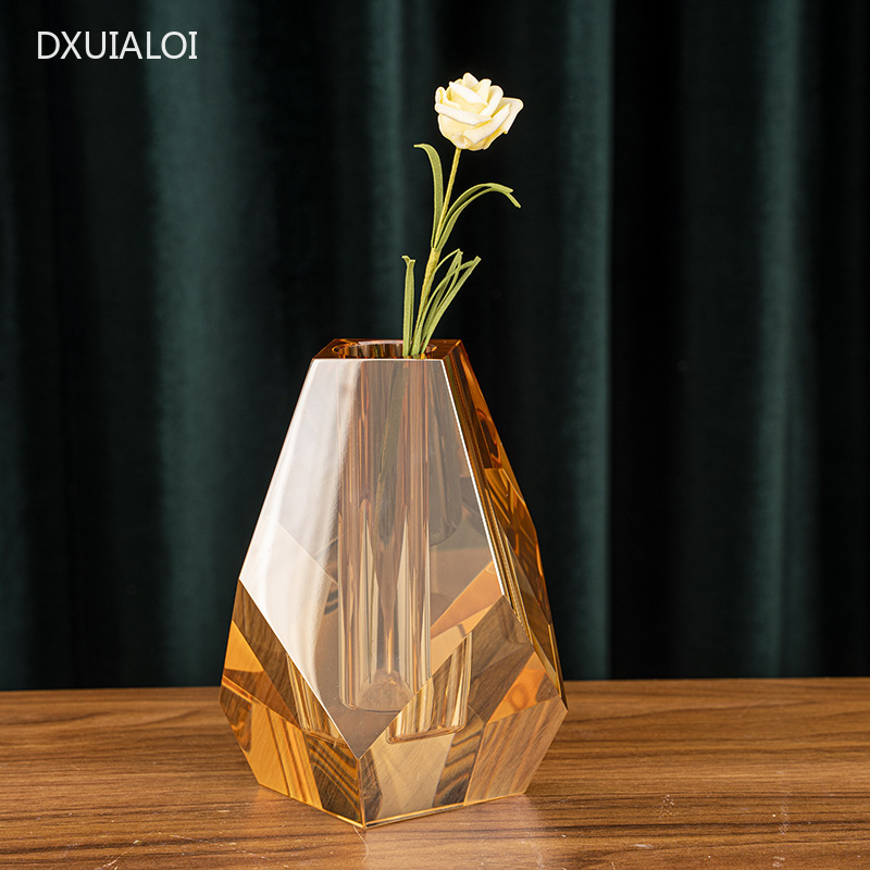 Modern minimalist crystal vase - Home Office Interior Design 评论和价格